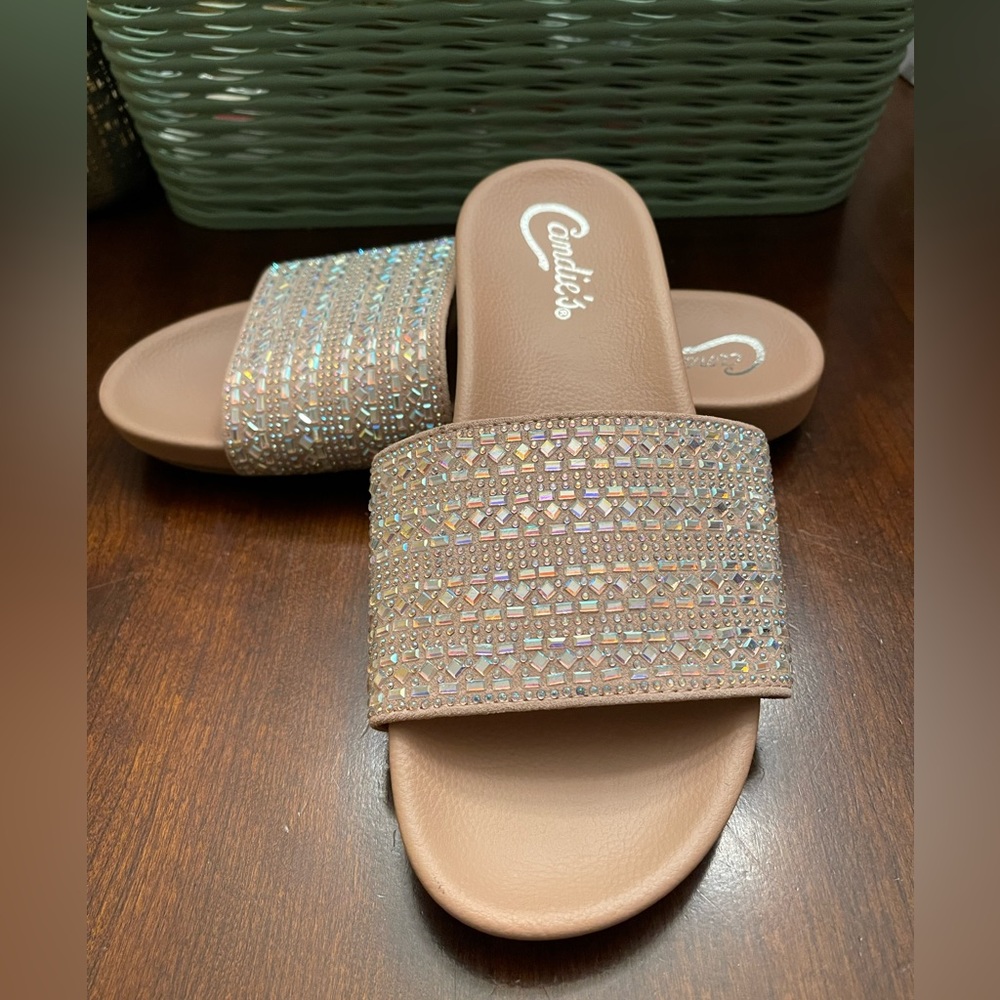 NWOT Vintage Jeweled Sparkly Candie's Sandals SZ 7 M
